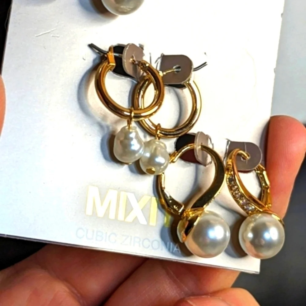 MixIt‎ Gold and Pearl Earring Trio